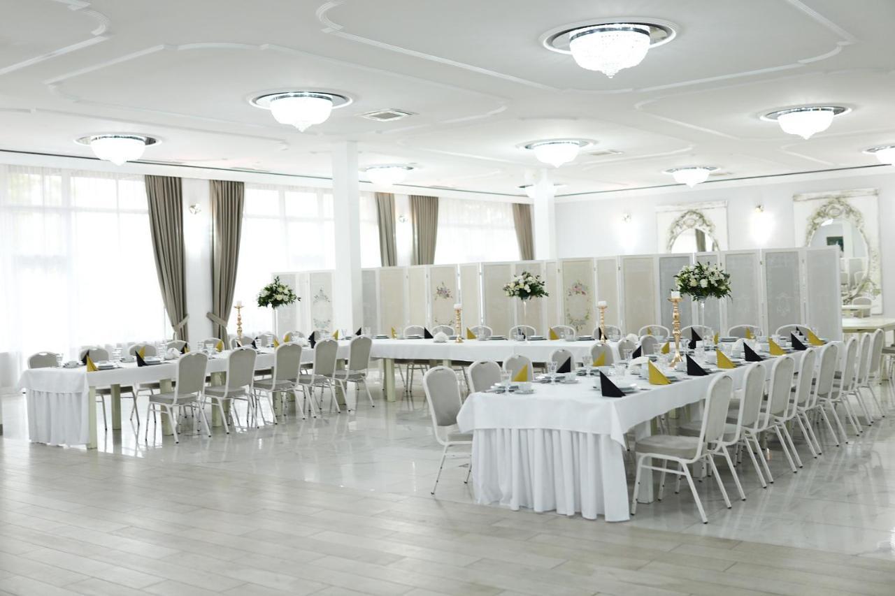 Hotel Greys Polonia Zasutowo 외부 사진